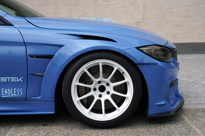 LAPTORR Front Fender / wing Cooling / Wide for F82-M4