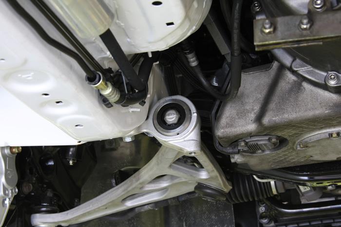 LAPTORR - Sleeve Bearing Mount for Front Lower Control Arm - E46 M3